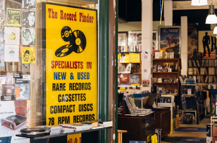 the record finder