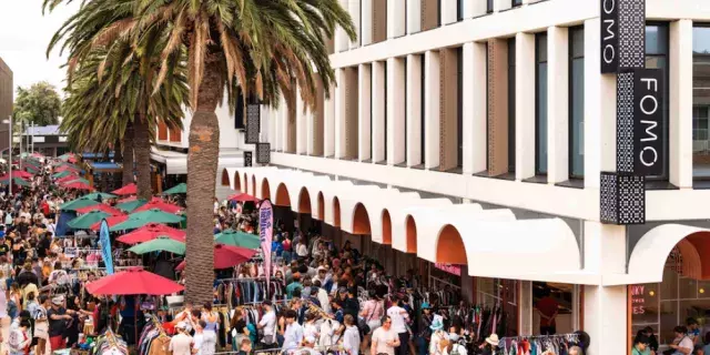 Pre Loved clothing market fremantle October